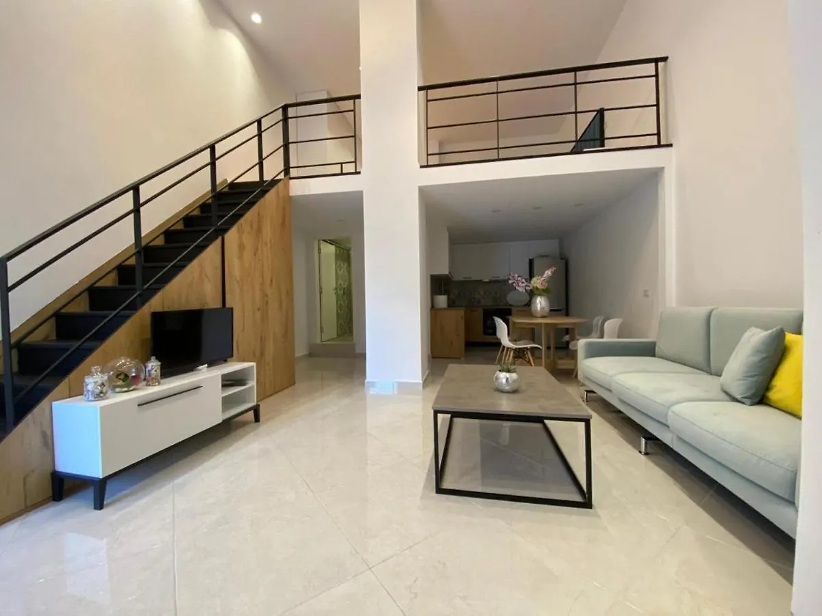 Apartament Me Qera Dublex Lungomare Vlore