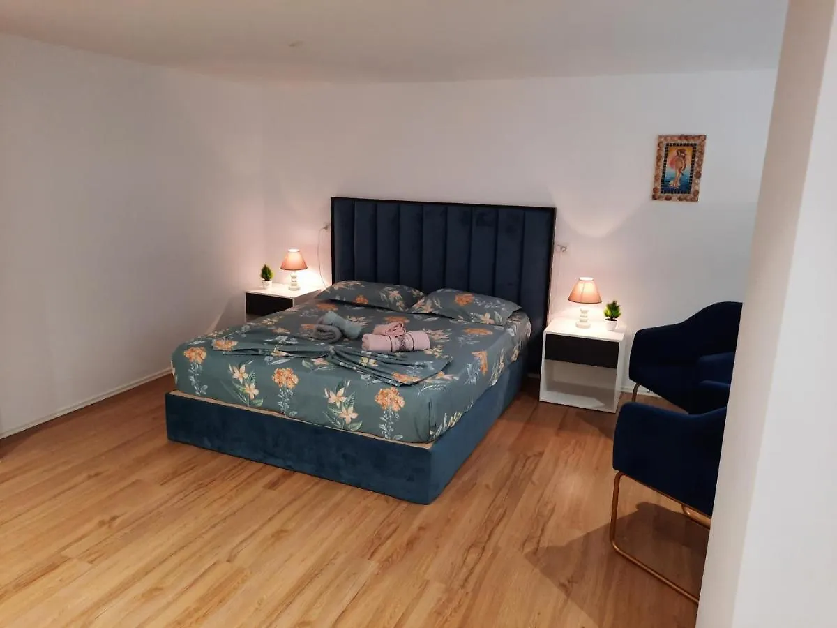 Apartament Me Qera Dublex Lungomare Vlore