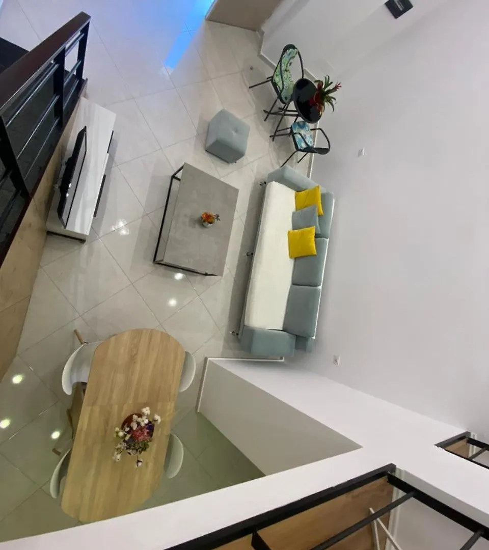Apartament Me Qera Dublex Lungomare Vlore Albania